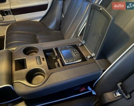 Коричневий Ленд Ровер Рендж Ровер, об'ємом двигуна 5 л та пробігом 180 тис. км за 19999 $, фото 11 на Automoto.ua