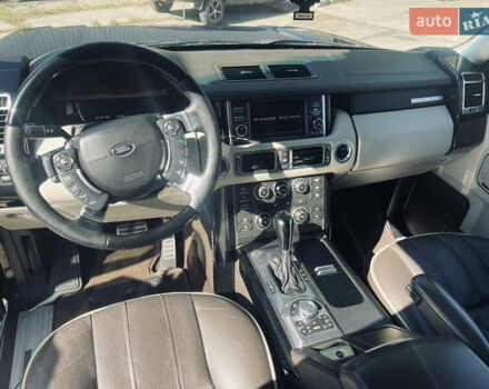 Коричневый Ленд Ровер Рендж Ровер, объемом двигателя 5 л и пробегом 207 тыс. км за 16777 $, фото 10 на Automoto.ua