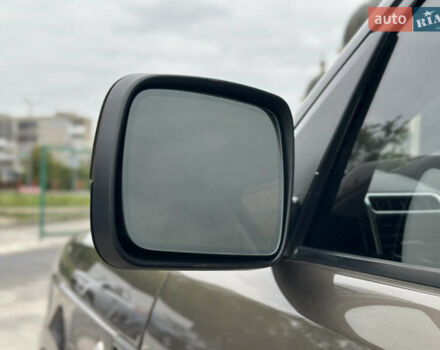 Коричневый Ленд Ровер Рендж Ровер, объемом двигателя 5 л и пробегом 204 тыс. км за 12200 $, фото 19 на Automoto.ua