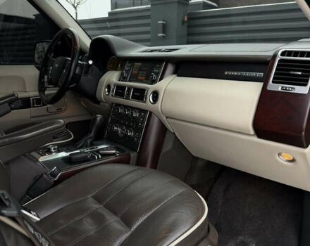 Коричневый Ленд Ровер Рендж Ровер, объемом двигателя 5 л и пробегом 207 тыс. км за 13700 $, фото 108 на Automoto.ua