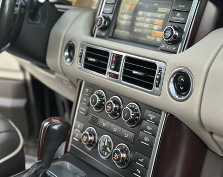 Коричневый Ленд Ровер Рендж Ровер, объемом двигателя 5 л и пробегом 212 тыс. км за 15900 $, фото 68 на Automoto.ua