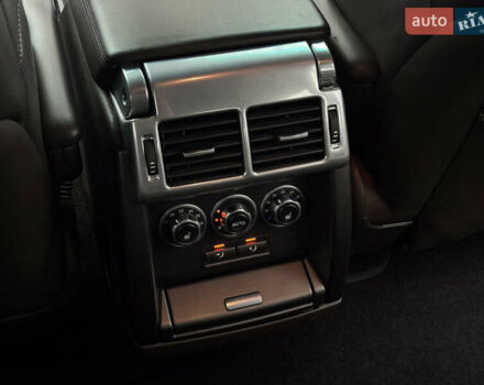 Коричневий Ленд Ровер Рендж Ровер, об'ємом двигуна 5 л та пробігом 216 тис. км за 14900 $, фото 31 на Automoto.ua