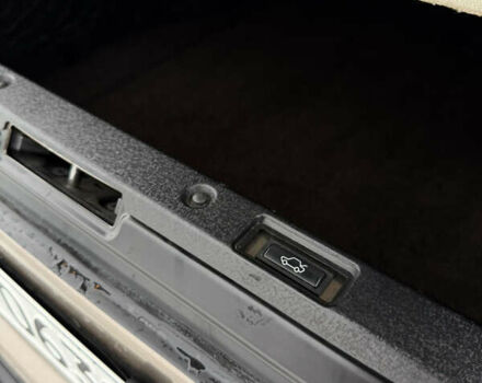 Коричневый Ленд Ровер Рендж Ровер, объемом двигателя 5 л и пробегом 207 тыс. км за 13700 $, фото 112 на Automoto.ua