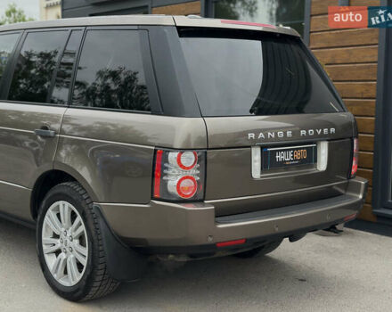 Коричневый Ленд Ровер Рендж Ровер, объемом двигателя 5 л и пробегом 204 тыс. км за 12200 $, фото 12 на Automoto.ua