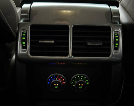 Коричневый Ленд Ровер Рендж Ровер, объемом двигателя 5 л и пробегом 207 тыс. км за 13700 $, фото 71 на Automoto.ua