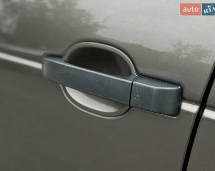 Коричневый Ленд Ровер Рендж Ровер, объемом двигателя 5 л и пробегом 204 тыс. км за 12200 $, фото 20 на Automoto.ua