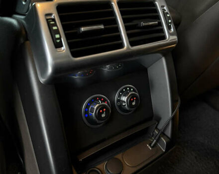 Коричневый Ленд Ровер Рендж Ровер, объемом двигателя 5 л и пробегом 207 тыс. км за 13700 $, фото 76 на Automoto.ua