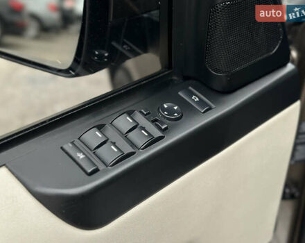 Коричневый Ленд Ровер Рендж Ровер, объемом двигателя 5 л и пробегом 204 тыс. км за 12200 $, фото 22 на Automoto.ua