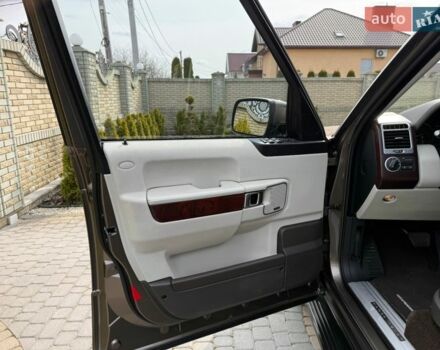 Коричневий Ленд Ровер Рендж Ровер, об'ємом двигуна 4.37 л та пробігом 178 тис. км за 20000 $, фото 35 на Automoto.ua