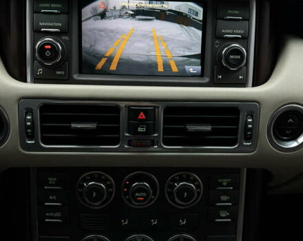 Коричневый Ленд Ровер Рендж Ровер, объемом двигателя 5 л и пробегом 207 тыс. км за 13700 $, фото 59 на Automoto.ua