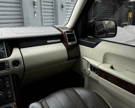 Коричневый Ленд Ровер Рендж Ровер, объемом двигателя 5 л и пробегом 207 тыс. км за 13700 $, фото 120 на Automoto.ua