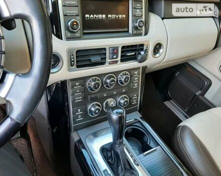 Коричневий Ленд Ровер Рендж Ровер, об'ємом двигуна 5 л та пробігом 255 тис. км за 32500 $, фото 18 на Automoto.ua