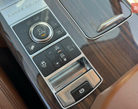 Ленд Ровер Рендж Ровер 2013 у Івано-Франківську на Automoto.ua Коричневий Ленд Ровер Рендж Ровер, об'ємом двигуна 4.37 л та пробігом 248 тис. км за 38999 $, фото 71 на Automoto.ua