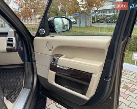 Коричневий Ленд Ровер Рендж Ровер, об'ємом двигуна 2.99 л та пробігом 242 тис. км за 26900 $, фото 11 на Automoto.ua