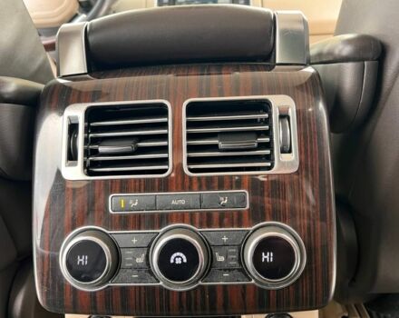 Коричневий Ленд Ровер Рендж Ровер, об'ємом двигуна 3 л та пробігом 240 тис. км за 28000 $, фото 8 на Automoto.ua