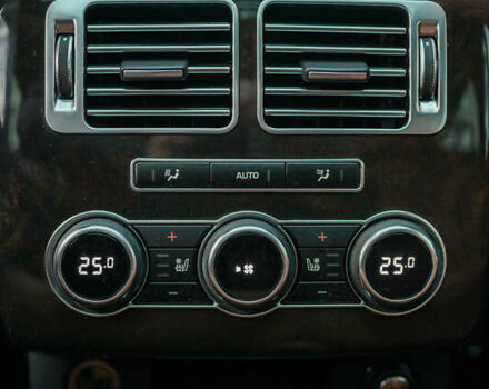 Коричневый Ленд Ровер Рендж Ровер, объемом двигателя 2.99 л и пробегом 261 тыс. км за 39900 $, фото 39 на Automoto.ua