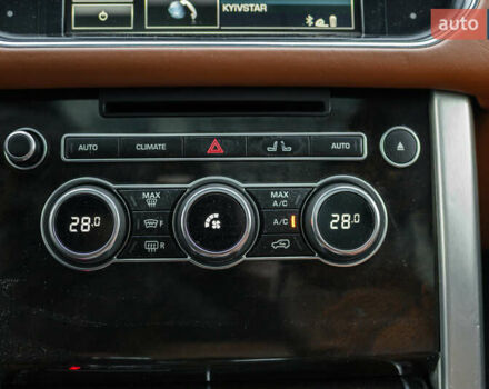 Коричневый Ленд Ровер Рендж Ровер, объемом двигателя 2.99 л и пробегом 261 тыс. км за 39900 $, фото 49 на Automoto.ua