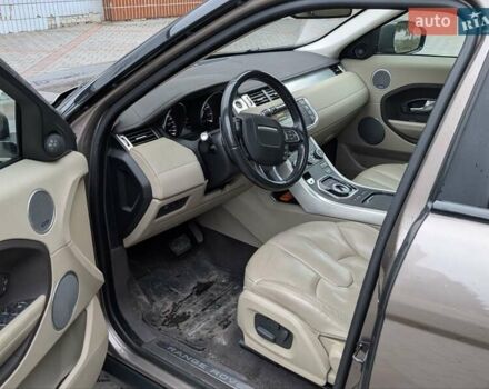 Коричневий Ленд Ровер Рендж Ровер, об'ємом двигуна 2 л та пробігом 104 тис. км за 17500 $, фото 6 на Automoto.ua