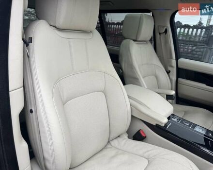 Коричневый Ленд Ровер Рендж Ровер, объемом двигателя 5 л и пробегом 174 тыс. км за 57900 $, фото 27 на Automoto.ua