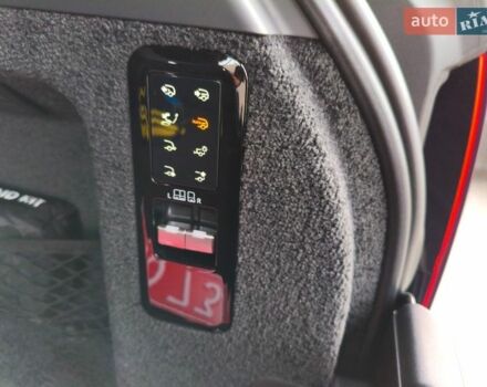 Коричневый Ленд Ровер Рендж Ровер, объемом двигателя 3 л и пробегом 34 тыс. км за 196616 $, фото 33 на Automoto.ua