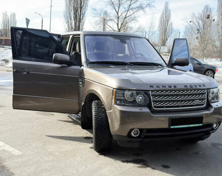 Коричневый Ленд Ровер Рендж Ровер, объемом двигателя 4.4 л и пробегом 299 тыс. км за 19500 $, фото 1 на Automoto.ua