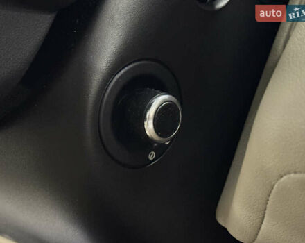 Красный Ленд Ровер Рендж Ровер, объемом двигателя 2.99 л и пробегом 260 тыс. км за 27899 $, фото 30 на Automoto.ua