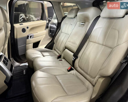 Красный Ленд Ровер Рендж Ровер, объемом двигателя 2.99 л и пробегом 260 тыс. км за 27899 $, фото 16 на Automoto.ua