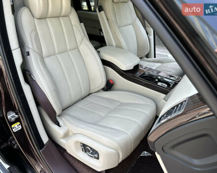 Красный Ленд Ровер Рендж Ровер, объемом двигателя 4.37 л и пробегом 175 тыс. км за 62000 $, фото 40 на Automoto.ua