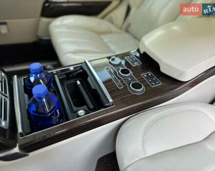 Красный Ленд Ровер Рендж Ровер, объемом двигателя 4.37 л и пробегом 175 тыс. км за 62000 $, фото 48 на Automoto.ua