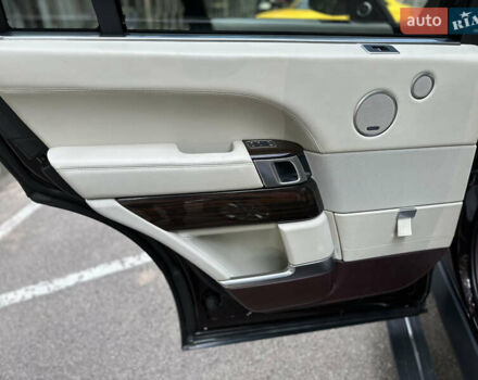 Красный Ленд Ровер Рендж Ровер, объемом двигателя 4.37 л и пробегом 175 тыс. км за 62000 $, фото 52 на Automoto.ua