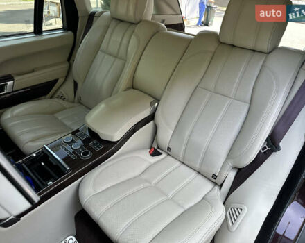 Красный Ленд Ровер Рендж Ровер, объемом двигателя 4.37 л и пробегом 175 тыс. км за 62000 $, фото 51 на Automoto.ua