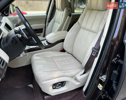 Красный Ленд Ровер Рендж Ровер, объемом двигателя 4.37 л и пробегом 175 тыс. км за 62000 $, фото 44 на Automoto.ua