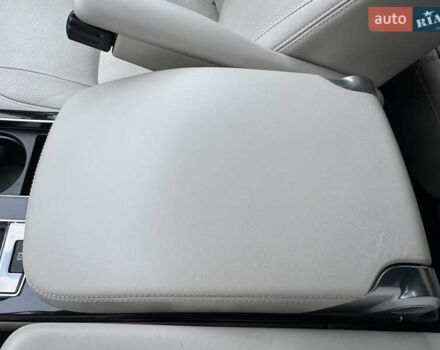 Красный Ленд Ровер Рендж Ровер, объемом двигателя 3 л и пробегом 139 тыс. км за 51900 $, фото 140 на Automoto.ua