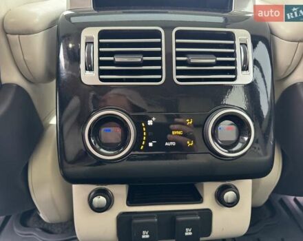 Красный Ленд Ровер Рендж Ровер, объемом двигателя 3 л и пробегом 139 тыс. км за 51900 $, фото 100 на Automoto.ua