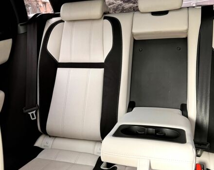 Червоний Ленд Ровер Рендж Ровер, об'ємом двигуна 2 л та пробігом 92 тис. км за 48000 $, фото 9 на Automoto.ua