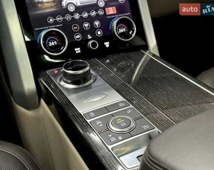 Красный Ленд Ровер Рендж Ровер, объемом двигателя 4.37 л и пробегом 37 тыс. км за 88500 $, фото 38 на Automoto.ua