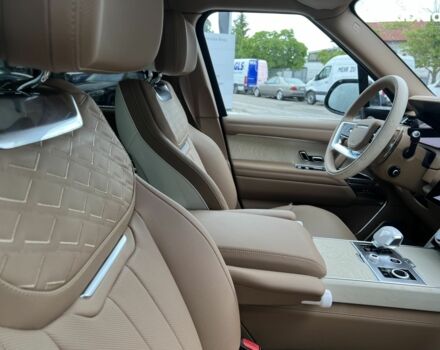 Ленд Ровер Рендж Ровер 2023 в Киеве на Automoto.ua Ленд Ровер Рендж Ровер, объемом двигателя 4.4 л и пробегом 0 тыс. км за 291806 $, фото 45 на Automoto.ua