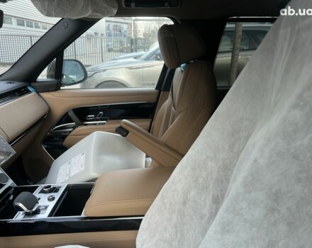 Ленд Ровер Рендж Ровер 2023 в Киеве на Automoto.ua Ленд Ровер Рендж Ровер, объемом двигателя 4.4 л и пробегом 0 тыс. км за 235184 $, фото 31 на Automoto.ua