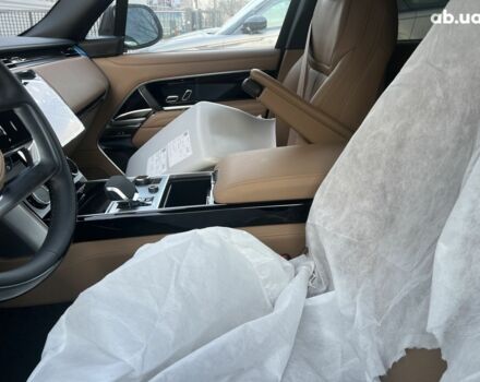 Ленд Ровер Рендж Ровер 2023 в Киеве на Automoto.ua Ленд Ровер Рендж Ровер, объемом двигателя 4.4 л и пробегом 0 тыс. км за 235184 $, фото 28 на Automoto.ua