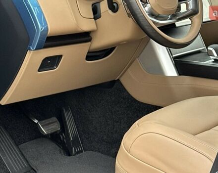 Ленд Ровер Рендж Ровер 2025 у Львові на Automoto.ua Ленд Ровер Рендж Ровер, об'ємом двигуна 4.4 л та пробігом 0 тис. км за 272274 $, фото 13 на Automoto.ua