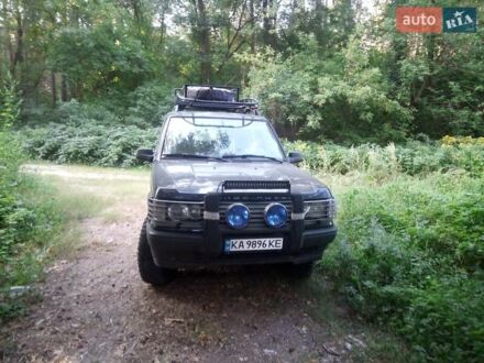 Ленд Ровер Рендж Ровер 2000 в Броварах на Automoto.ua Ленд Ровер Рендж Ровер, объемом двигателя 2.5 л и пробегом 450 тыс. км за 10000 $, фото 1 на Automoto.ua