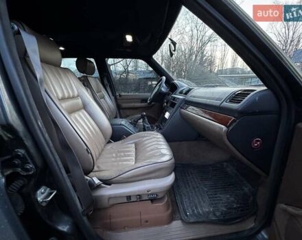 Желтый Ленд Ровер Рендж Ровер, объемом двигателя 2.5 л и пробегом 490 тыс. км за 6900 $, фото 7 на Automoto.ua