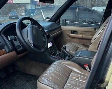 Желтый Ленд Ровер Рендж Ровер, объемом двигателя 2.5 л и пробегом 490 тыс. км за 7500 $, фото 9 на Automoto.ua