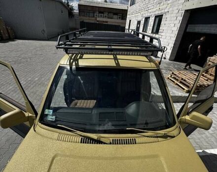 Желтый Ленд Ровер Рендж Ровер, объемом двигателя 2.5 л и пробегом 490 тыс. км за 6900 $, фото 21 на Automoto.ua