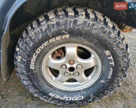 Серый Ленд Ровер Рендж Ровер, объемом двигателя 4.6 л и пробегом 380 тыс. км за 11500 $, фото 6 на Automoto.ua