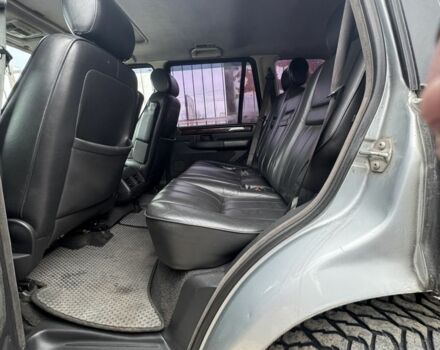 Сірий Ленд Ровер Рендж Ровер, об'ємом двигуна 4.6 л та пробігом 240 тис. км за 11500 $, фото 5 на Automoto.ua