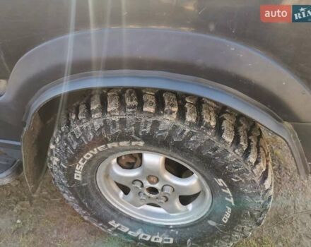 Серый Ленд Ровер Рендж Ровер, объемом двигателя 4.6 л и пробегом 380 тыс. км за 11500 $, фото 2 на Automoto.ua