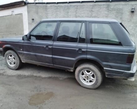 Серый Ленд Ровер Рендж Ровер, объемом двигателя 4.6 л и пробегом 235 тыс. км за 3550 $, фото 1 на Automoto.ua