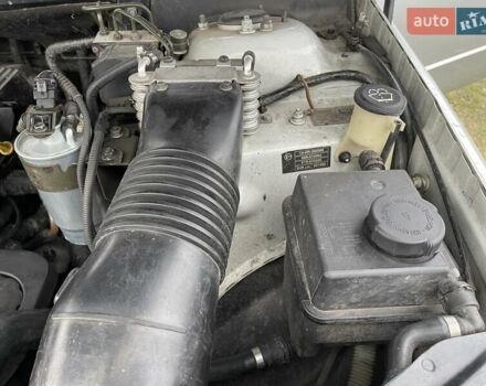 Серый Ленд Ровер Рендж Ровер, объемом двигателя 2.9 л и пробегом 300 тыс. км за 7999 $, фото 34 на Automoto.ua