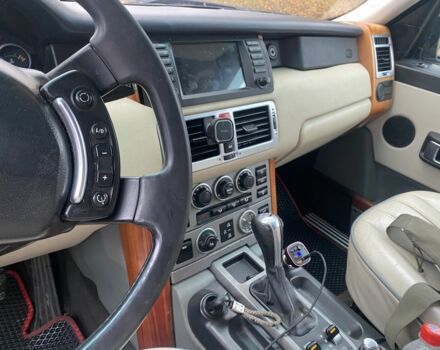 Сірий Ленд Ровер Рендж Ровер, об'ємом двигуна 3 л та пробігом 300 тис. км за 7200 $, фото 8 на Automoto.ua